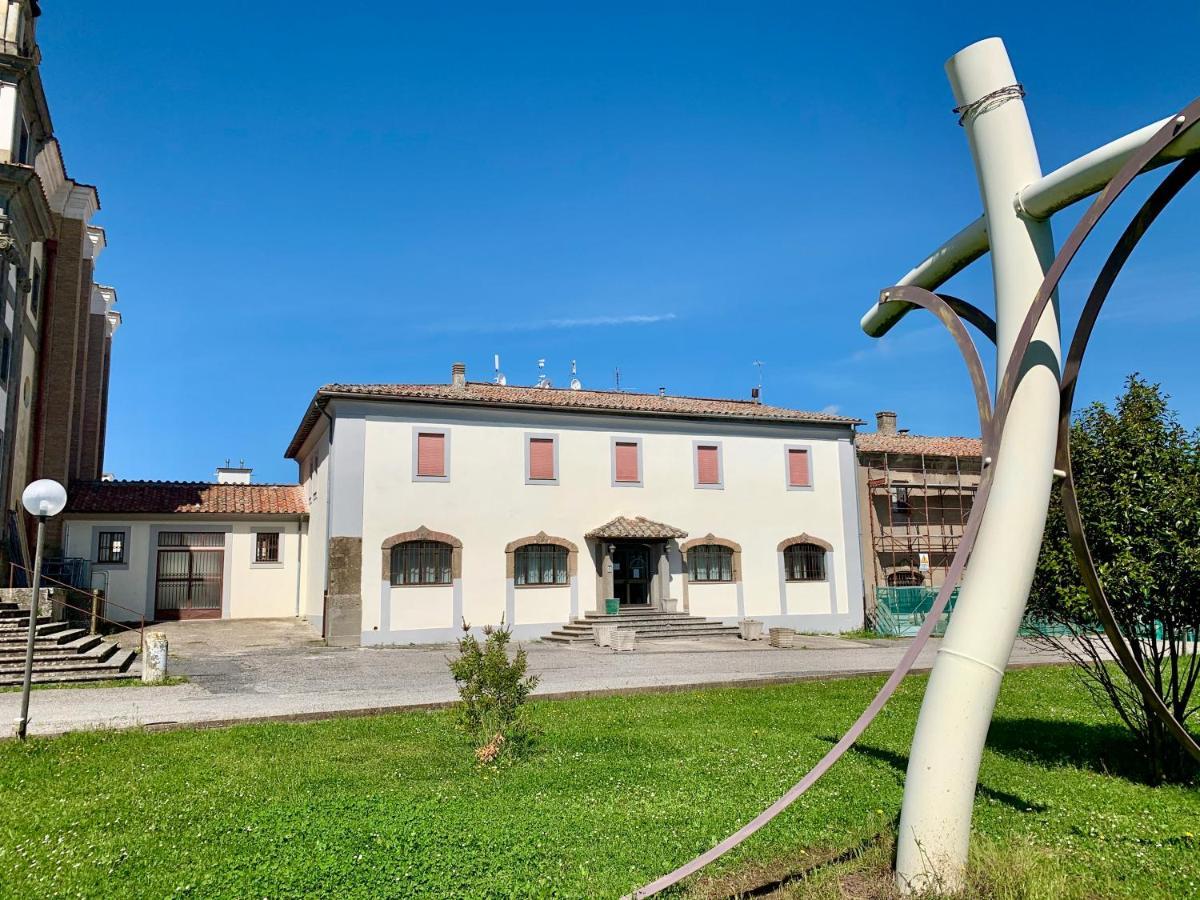 Monastero San Vincenzo - Casa Per Ferie Hotel Bassano Romano Bagian luar foto